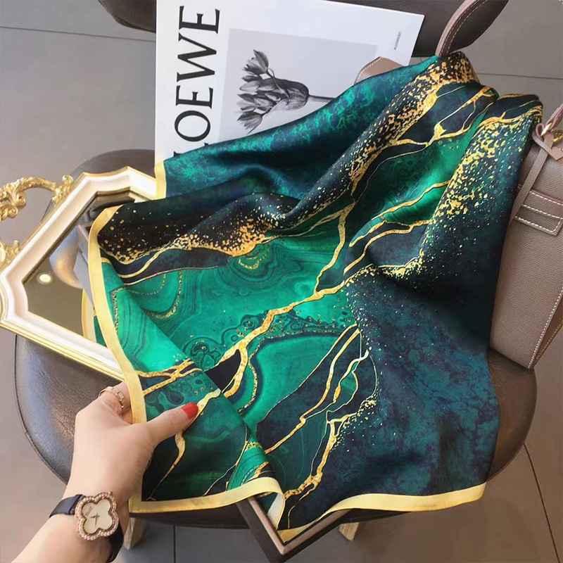 Face Scarf Mask - 70x70cm Frauen Schal Seide Gefühl Haar